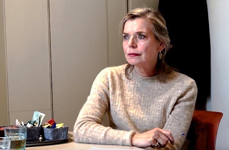 Instructievideo Liesbeth: Hoe ondersteunt het deelnemen aan een systemische opstelling je coachingsproces?
